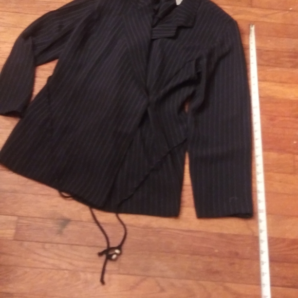 2 Piece Pantsuit - Picture 5 of 8